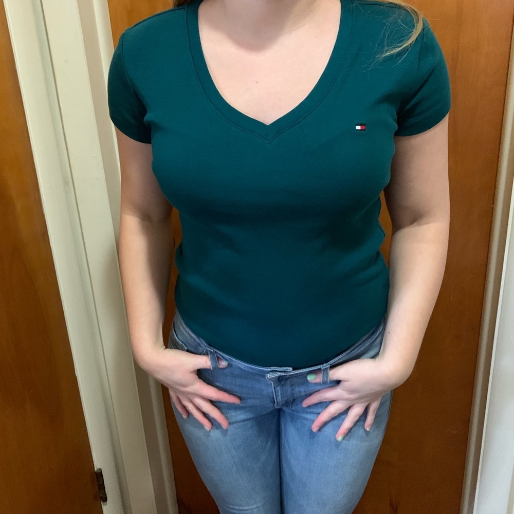 Tommy Hilfiger t shirt